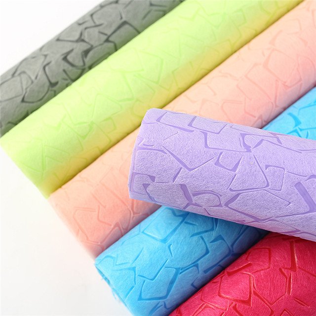 PP Emboss Non Woven Fabric New Design 3D Flower Wrapping Nonwoven Fabric 