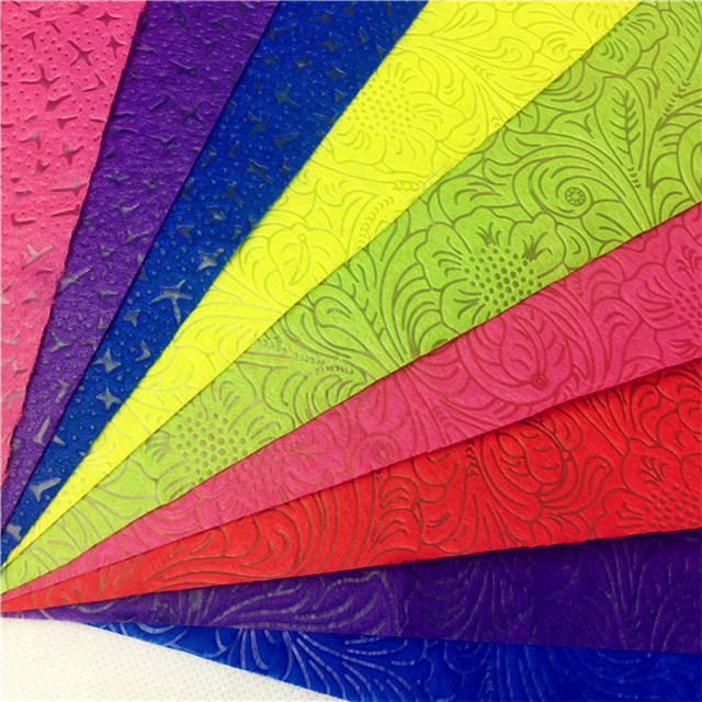 50-65gsm Non Woven Embossed Gift Packing And Flower Wrapping Weeding Decoration