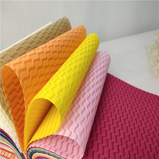  New Design Pattern Embossed Nonwoven Decoration Gift Package