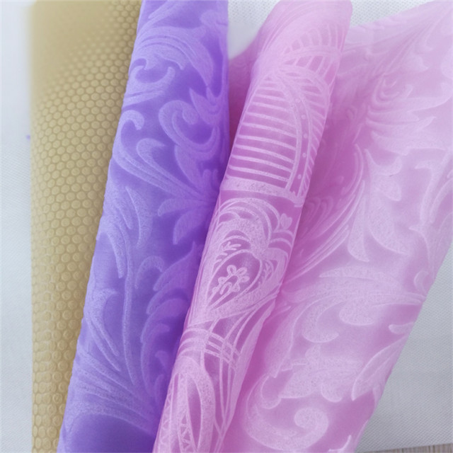 Cuztomized Embossed PP polypropylene Nonwoven fabric Roll 