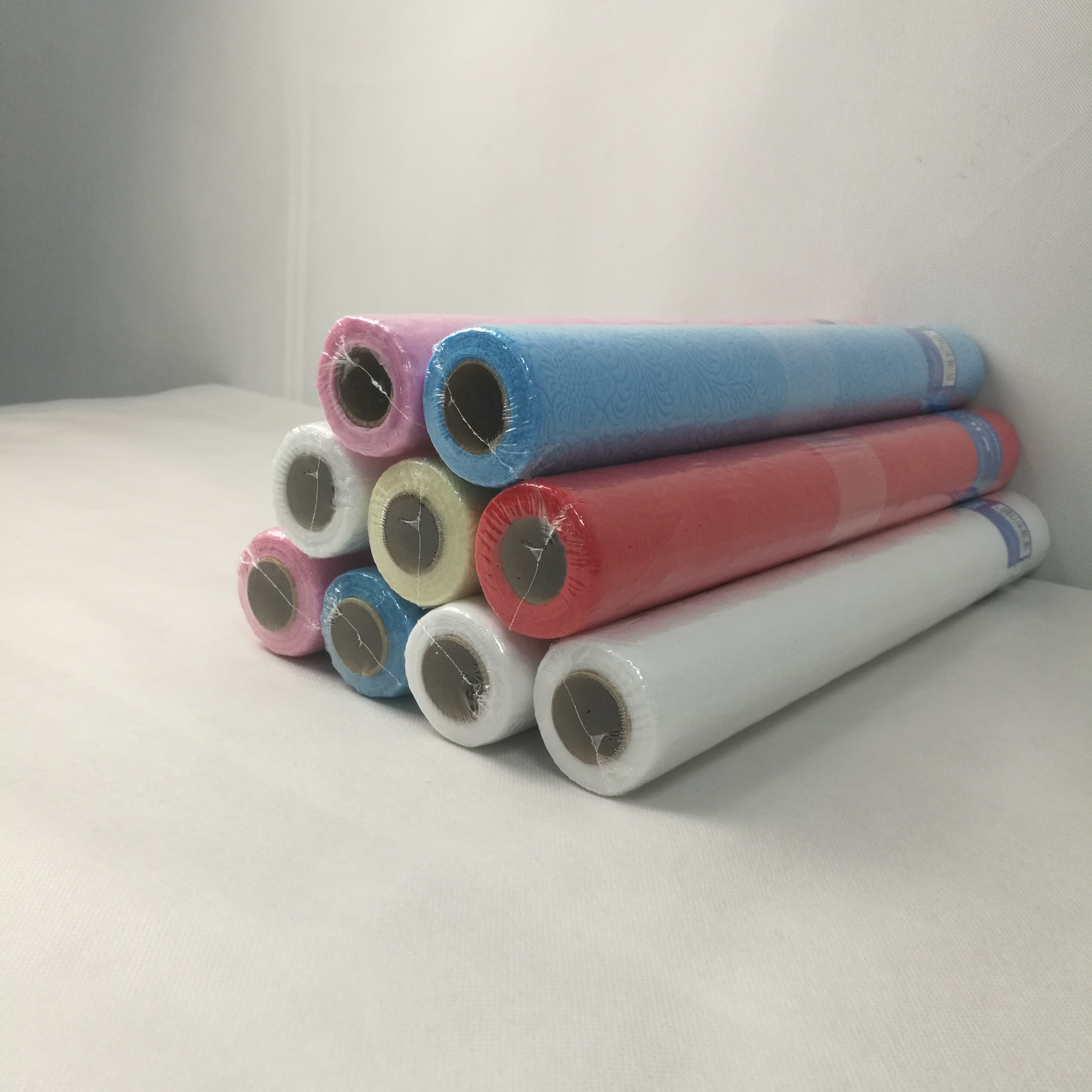 Factory Price Hydrophobic Fabric Waterproof Nonwoven Fabric Good Quality Non-woven Fabric Roll Manufacturer 